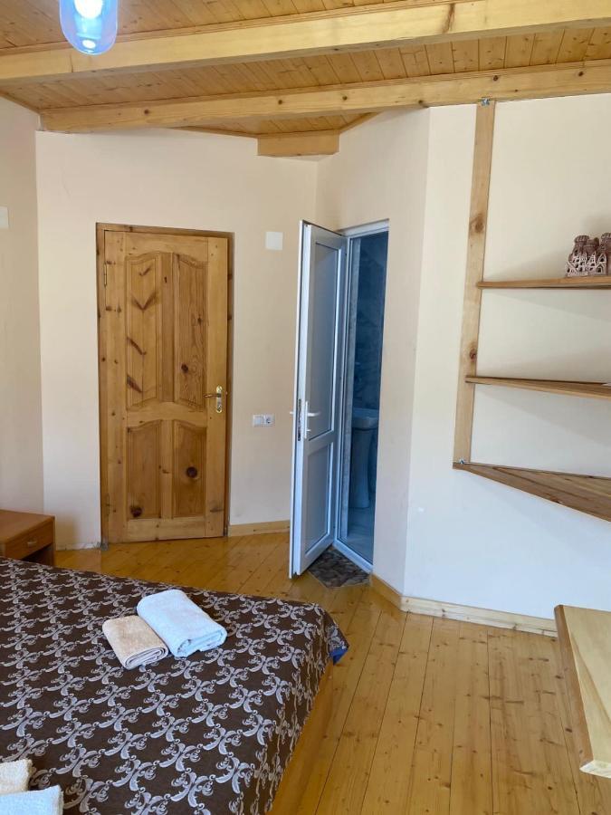 Sana Guest House Mestia Kültér fotó