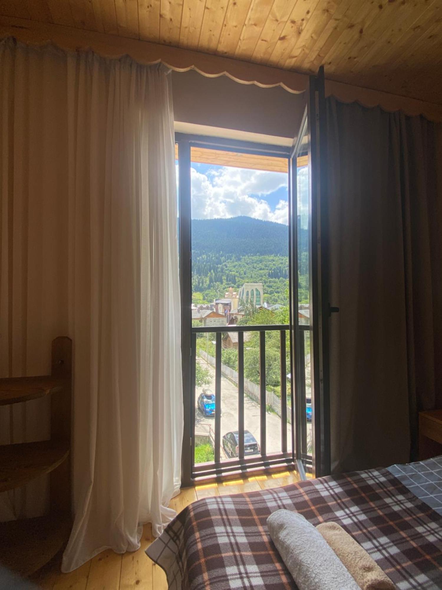 Sana Guest House Mestia Kültér fotó